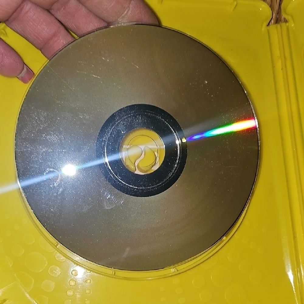 Fisher-Price InteracTV DVD with Dora, SpongeBob and Elmo And Yellow Case